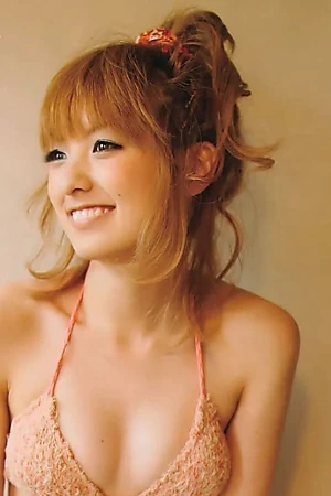 Akina Minami