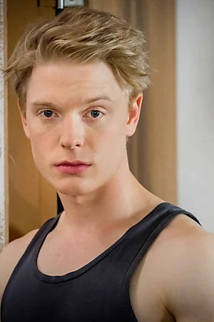 Freddie Fox