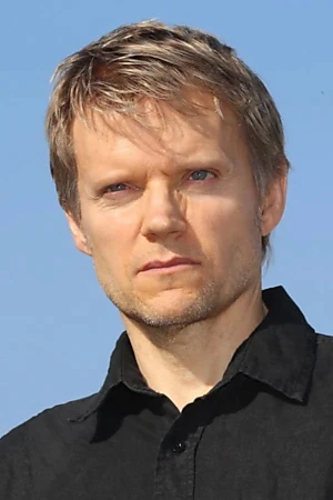 Marc Warren