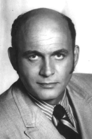 Gavin MacLeod