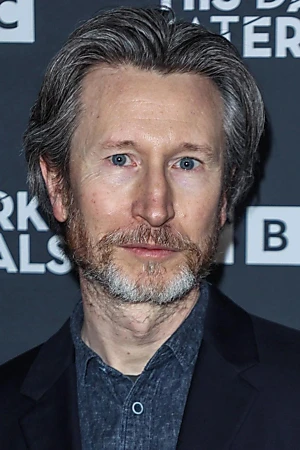 Jonathan Aris