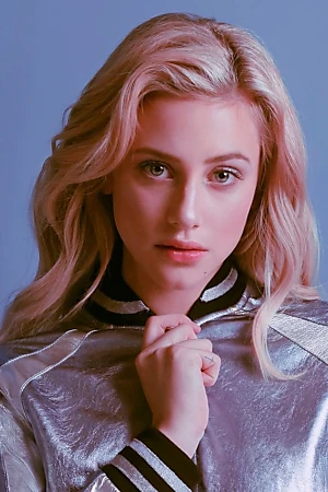 Lili Reinhart