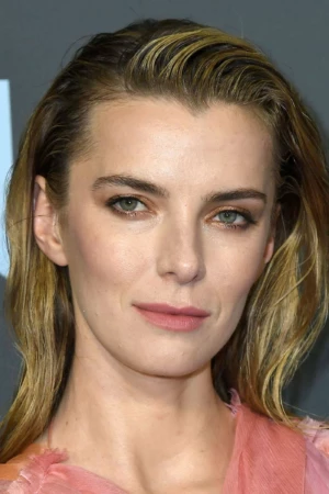 Betty Gilpin