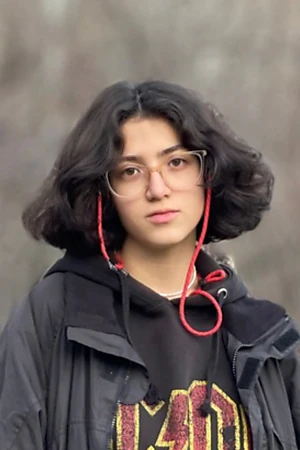 Zara Hanifeh