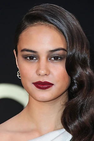 Courtney Eaton