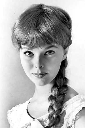 Anne Helm