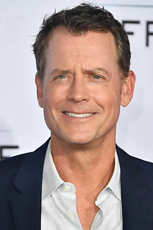 Greg Kinnear