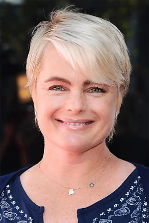 Erika Eleniak