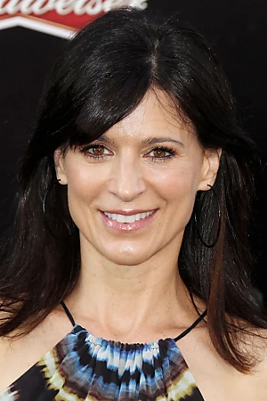 Perrey Reeves