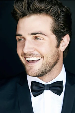 Beau Mirchoff