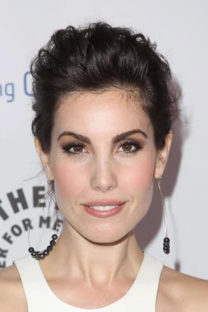 Carly Pope