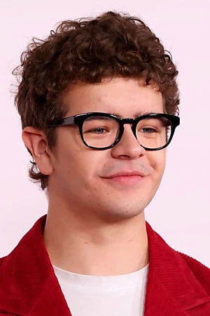 Gaten Matarazzo