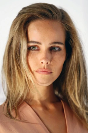 Isabel Lucas