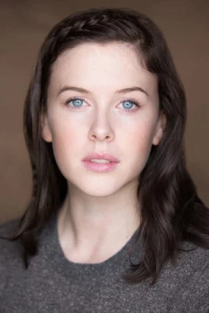 Alexandra Roach