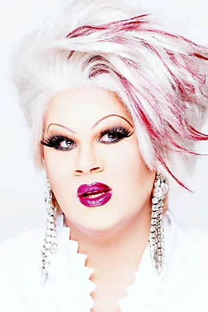 Nina West