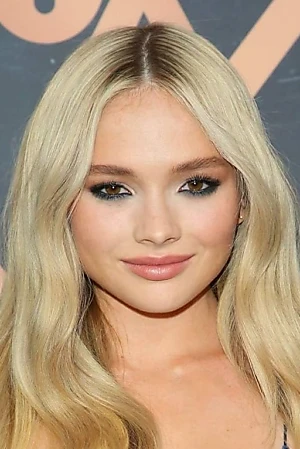 Natalie Alyn Lind