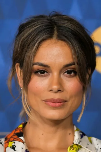 Nathalie Kelley