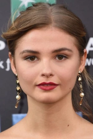 Stefanie Scott