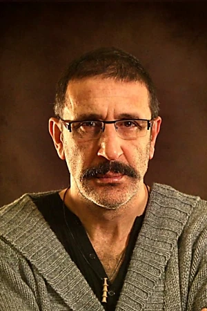 Cem Özer