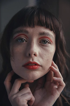 Suzanna Son