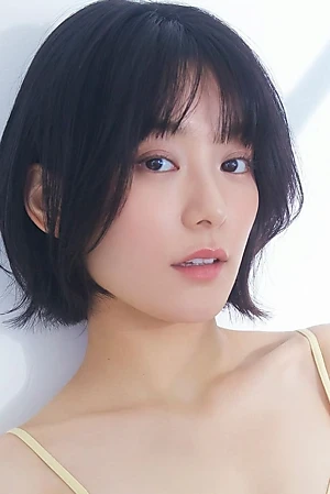 Momoko Arata