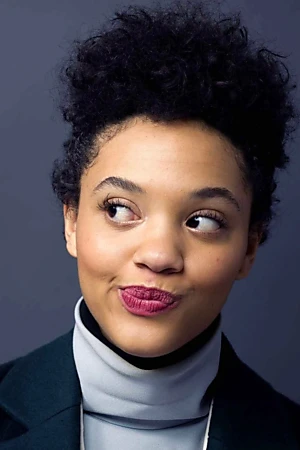 Kiersey Clemons