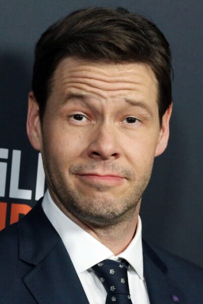 Ike Barinholtz Movies Age And Biography 3782