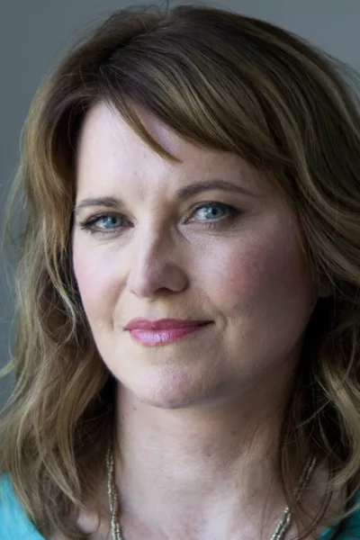 Lucy lawless tochter