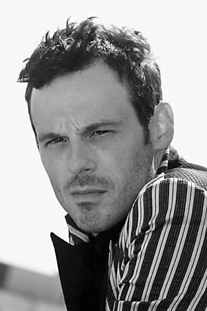 Scoot McNairy