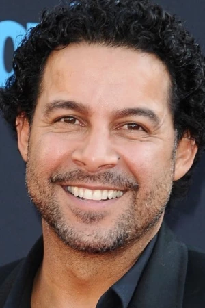 Jon Huertas