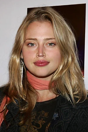 Estella Warren