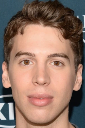 Jordan Gavaris