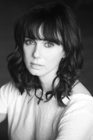 Mia Kirshner