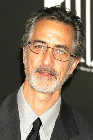 David Strathairn