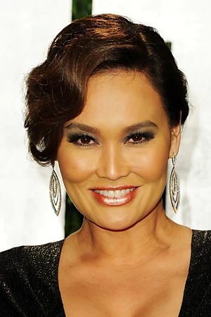 Tia Carrere