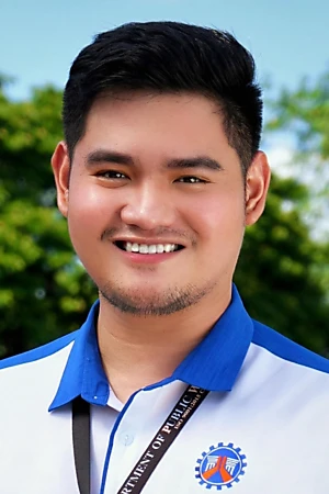 Michael Locsin