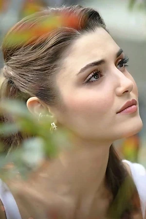 Hande Erçel