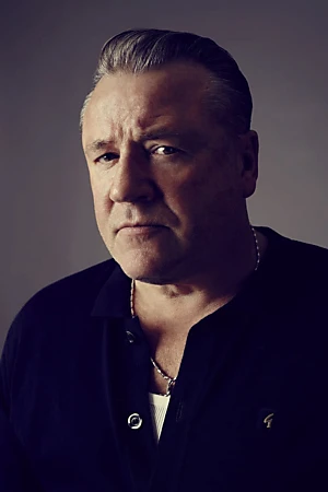 Ray Winstone