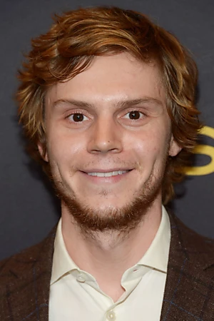 Evan Peters