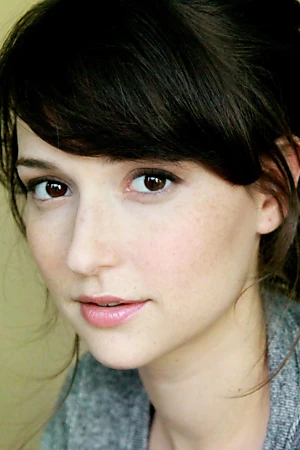 Milana Vayntrub