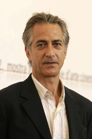 David Strathairn