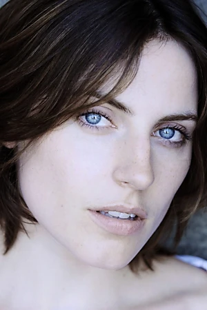 Antje Traue