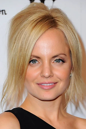 Mena Suvari