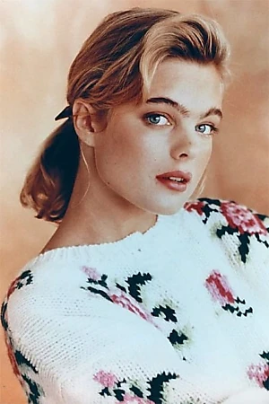 Erika Eleniak