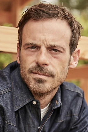 Scoot McNairy