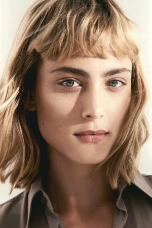 Nora Arnezeder