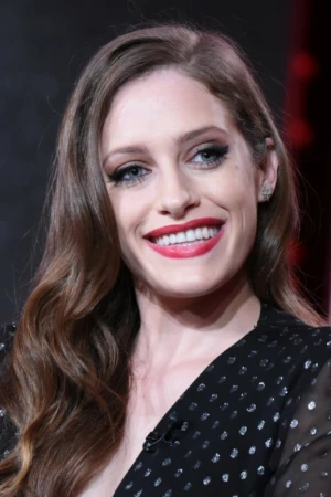 Carly Chaikin