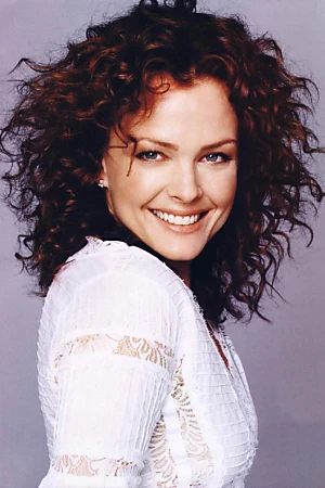 Dina Meyer