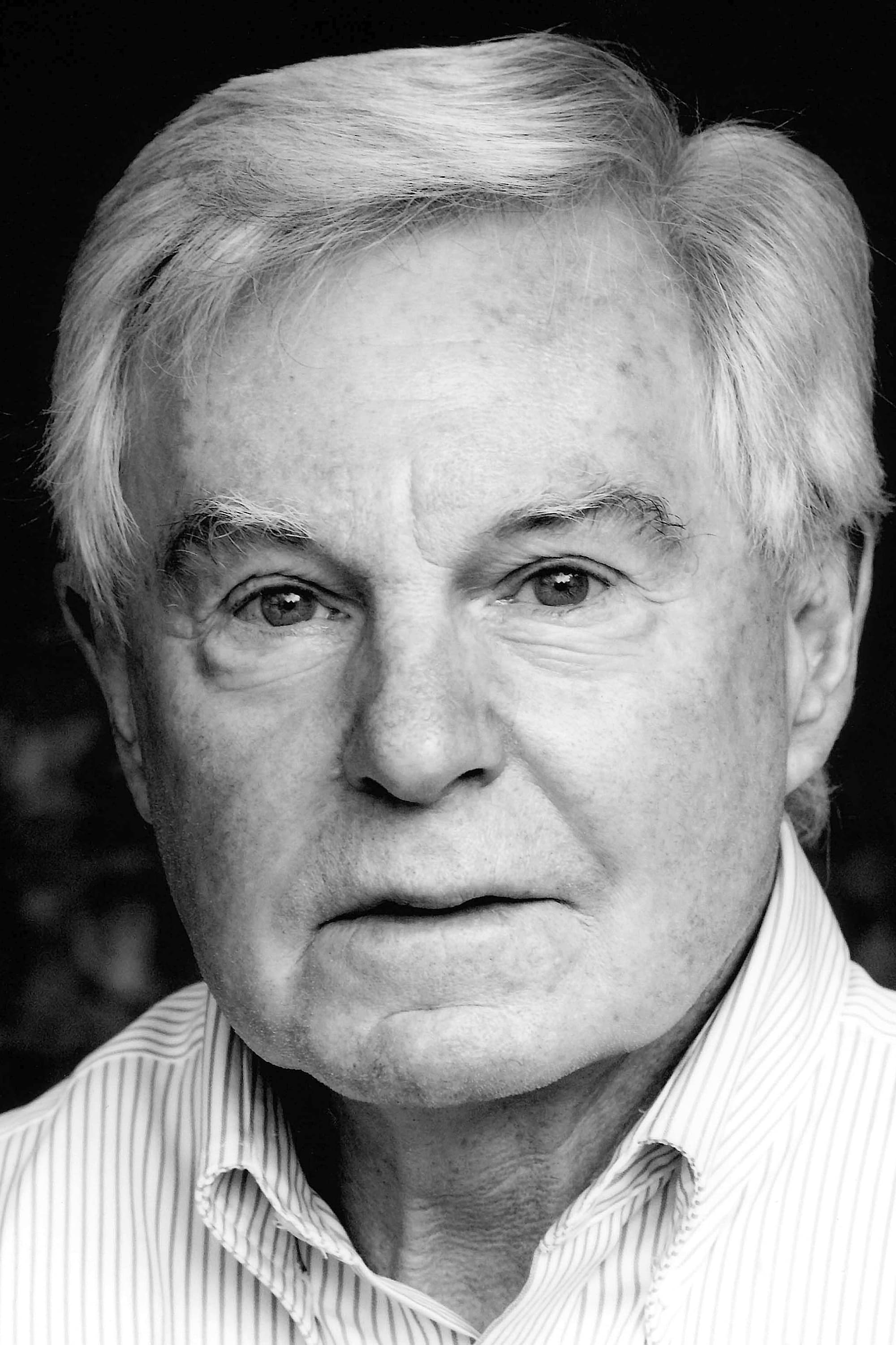 Derek Jacobi