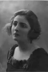 Hélène Darly